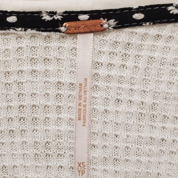 Free People Auxton Thermal Waffle Black White Floral Print Oversized Top XS - Picture 10 of 14